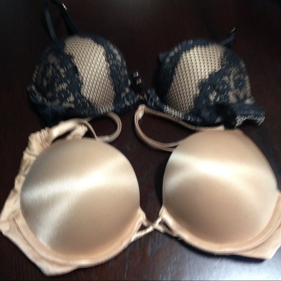 Victoria's Secret Other - Victoria secret bra size 32A